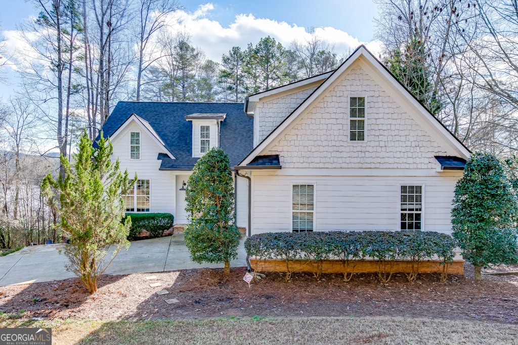 6932 Dee Lane Murrayville GA