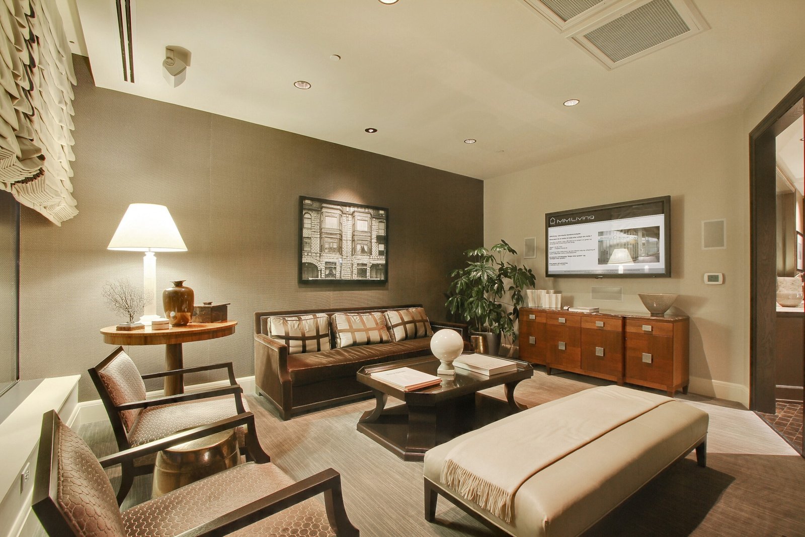 3344 Peachtree Road Atlanta - 34