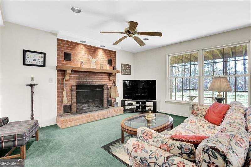 6409 EVA Road Flowery Branch - 29
