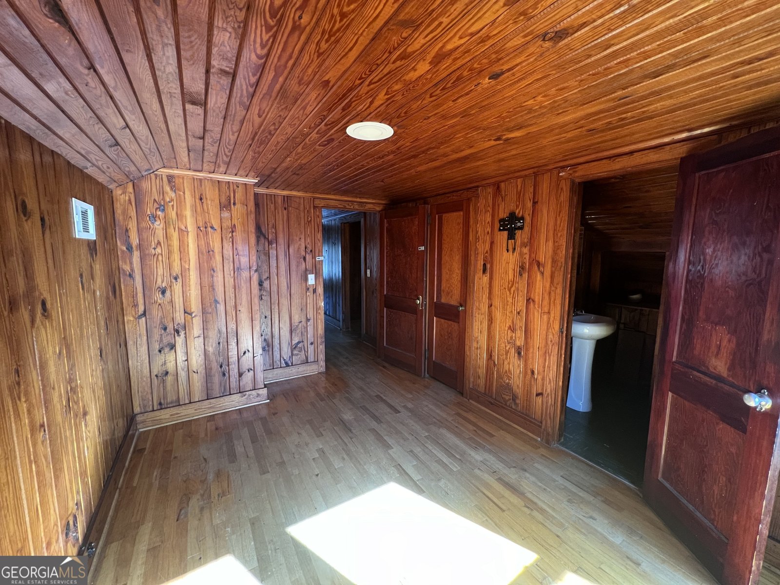 225 Gordon Street Thomson - 21