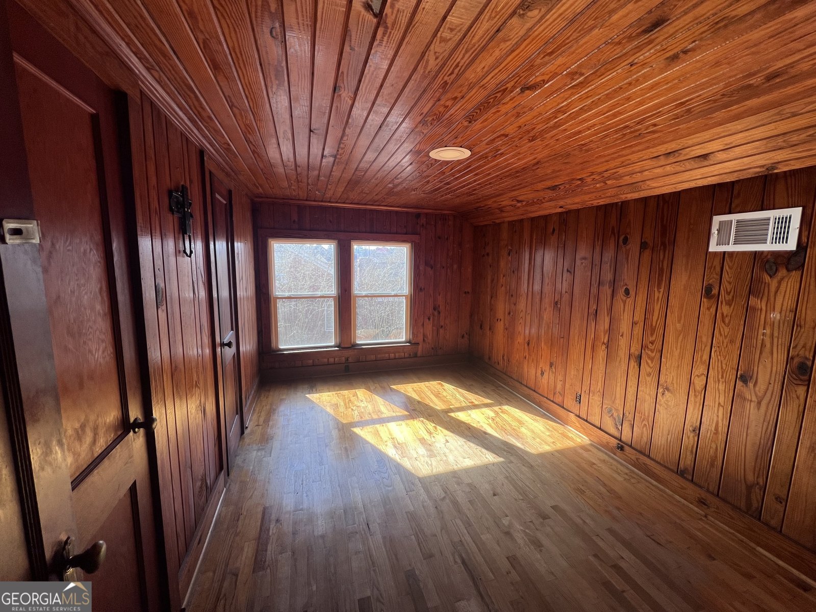 225 Gordon Street Thomson - 23