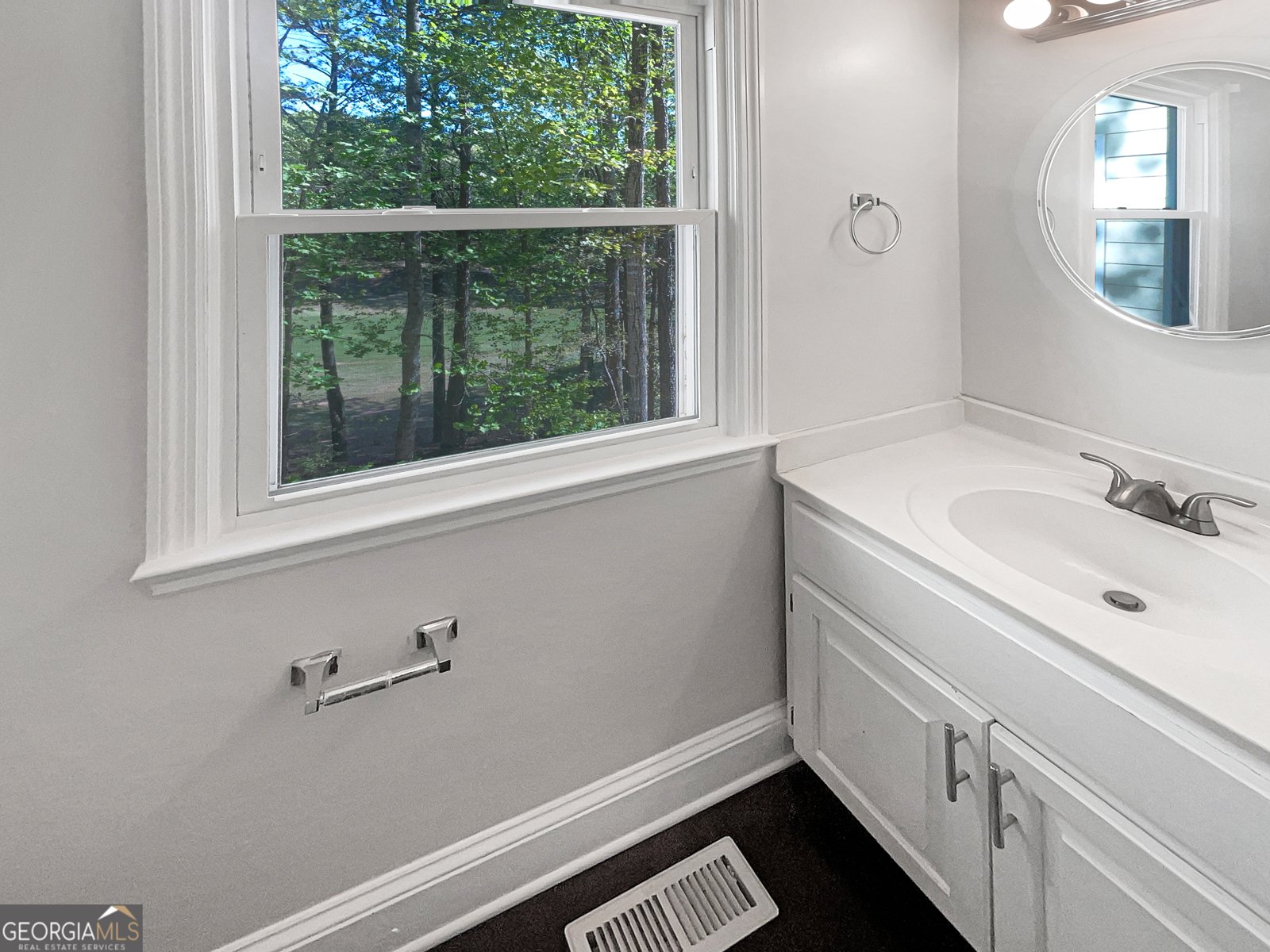 819 Bermuda Run Woodstock - 28
