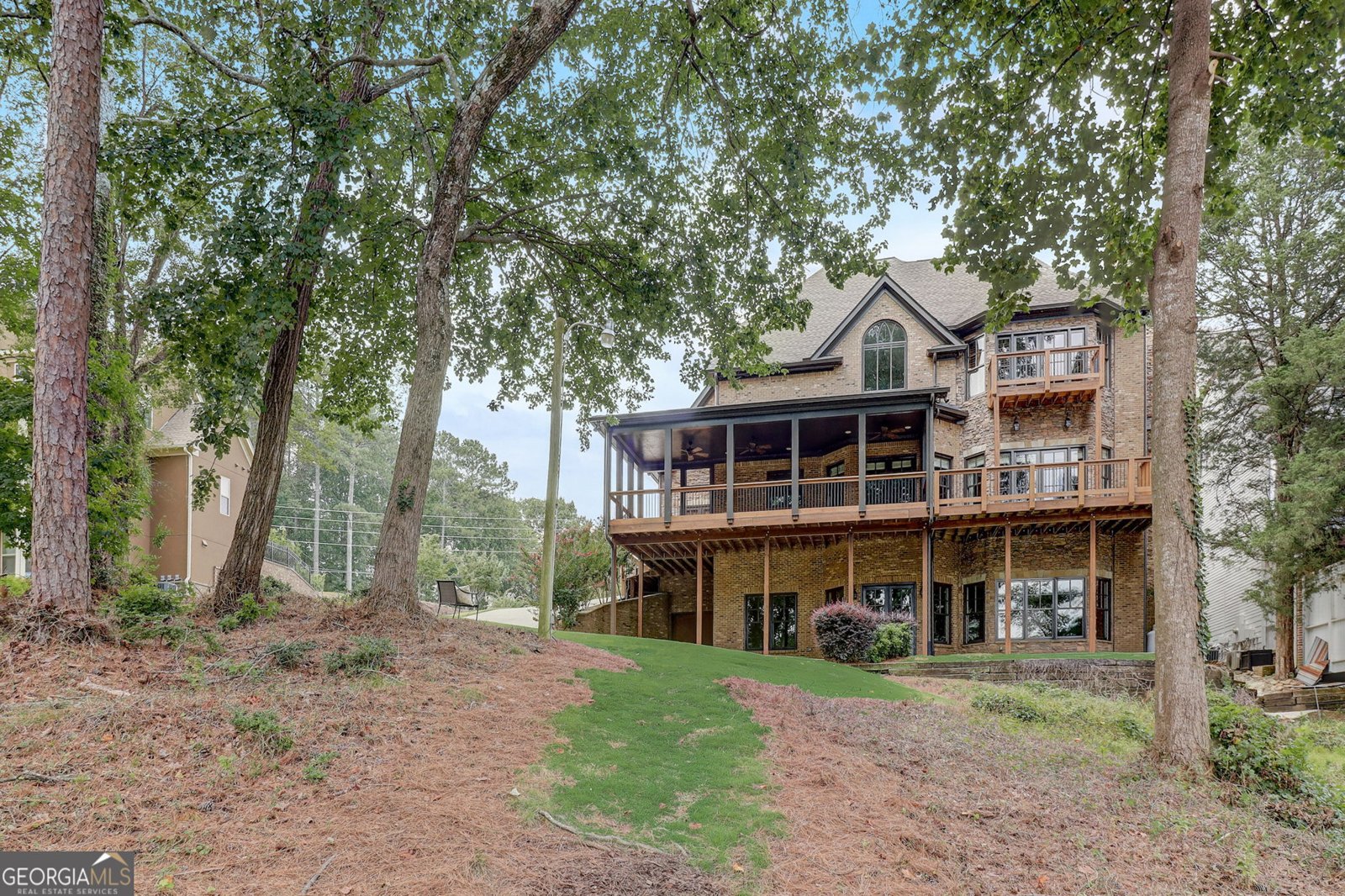 6219 Woodlake Drive Buford - 77