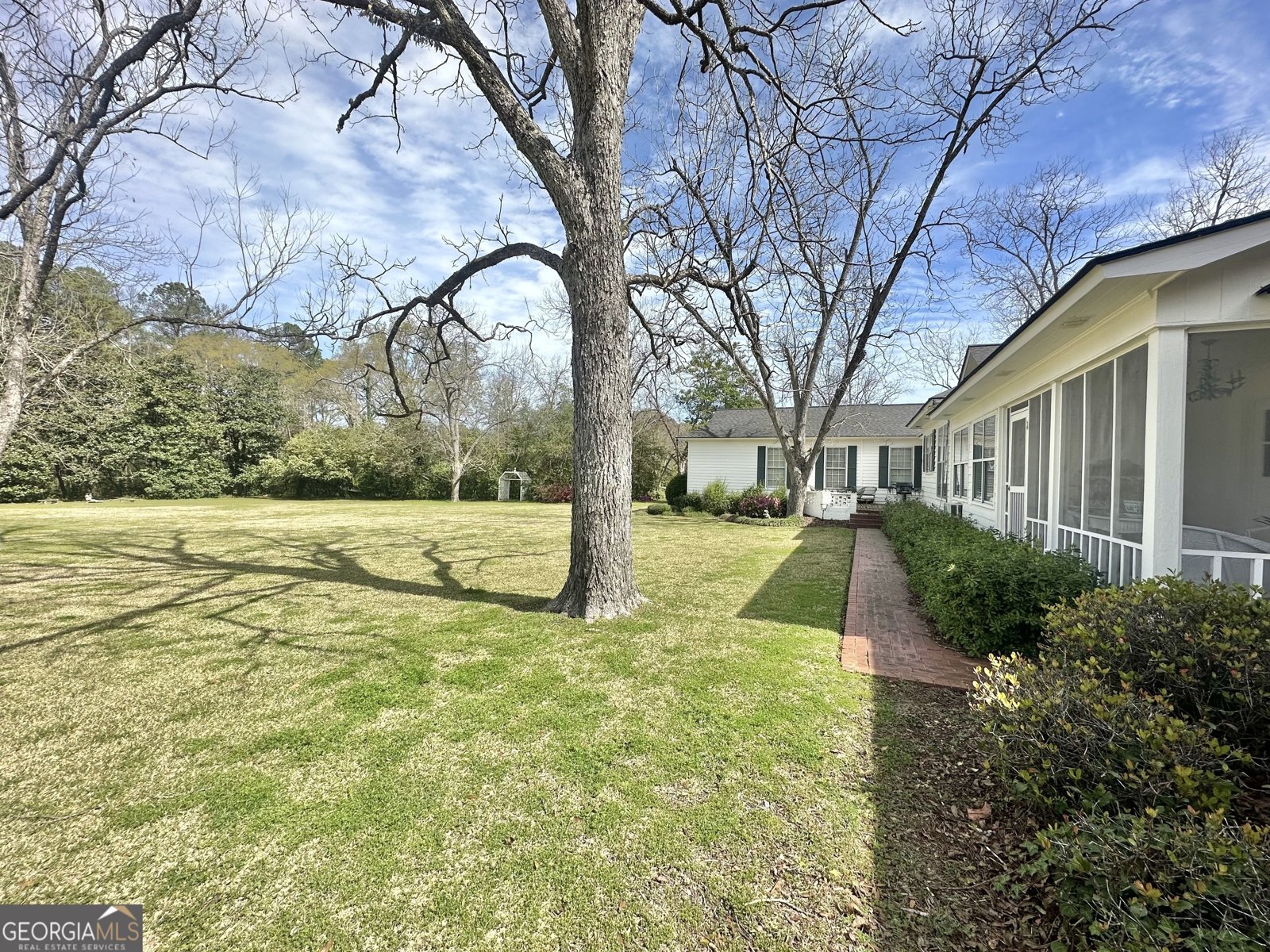 602 9th Avenue Eastman - 40