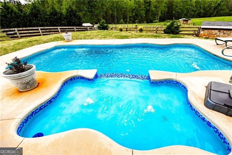 3073 Highway 100 Greenville - 37