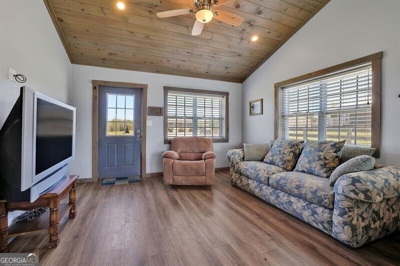 3073 Highway 100 Greenville - 56