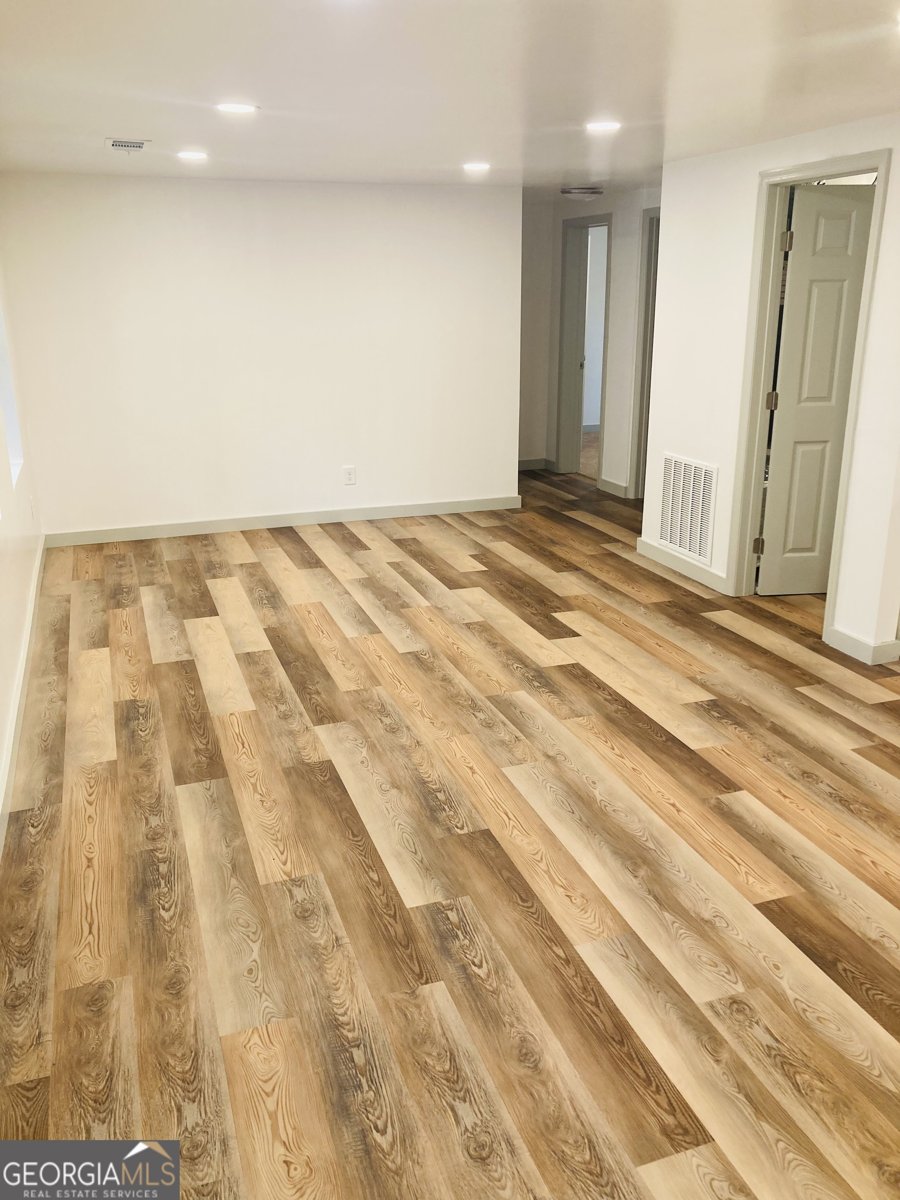 264 Moreland Avenue Athens - 7