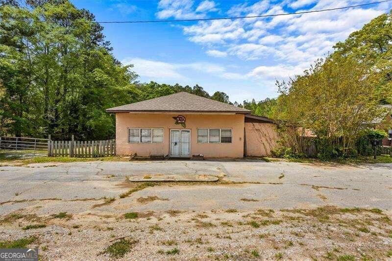 3813 Stonewall Tell Road South Fulton - 2