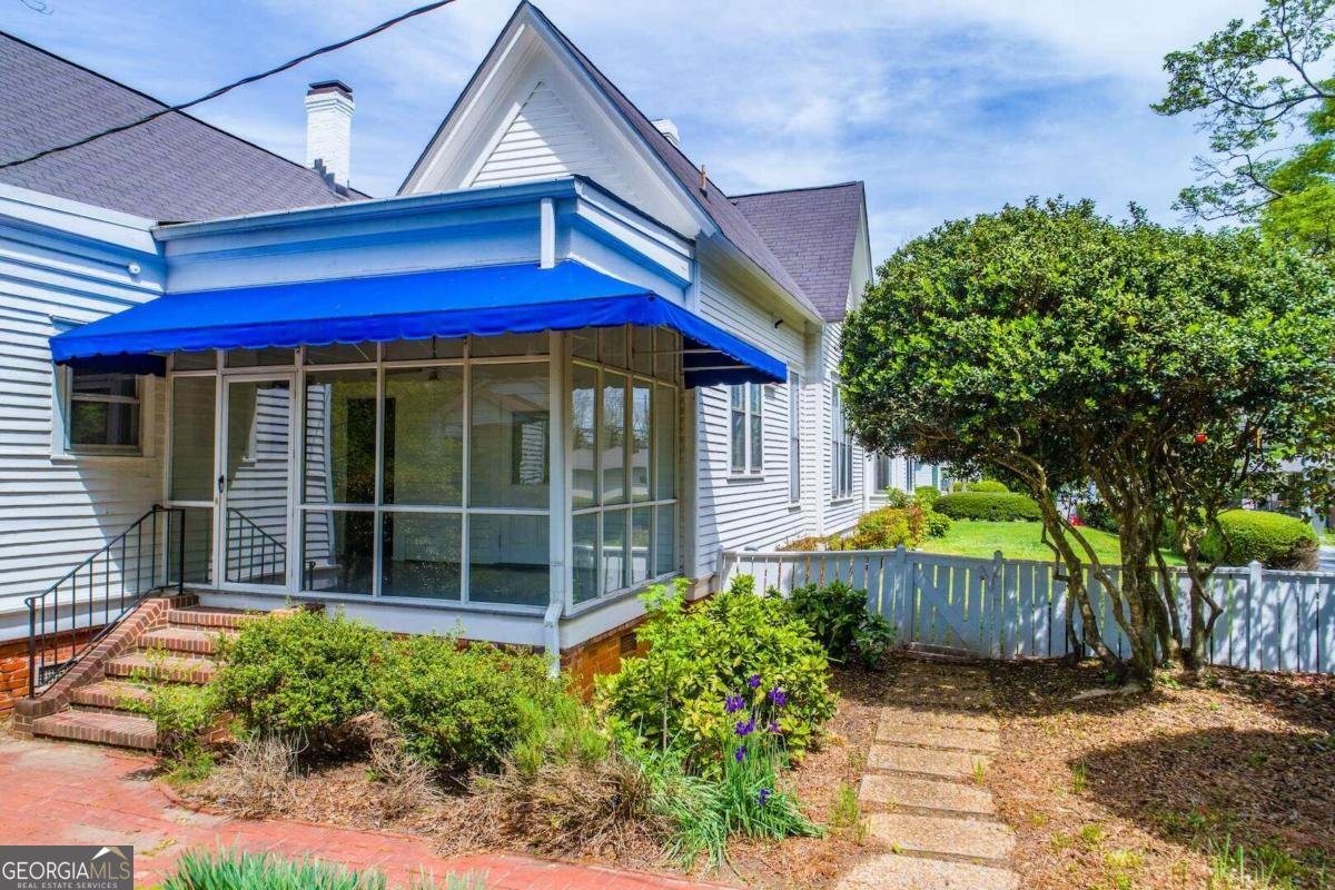 315 Dixie Street Carrollton - 27