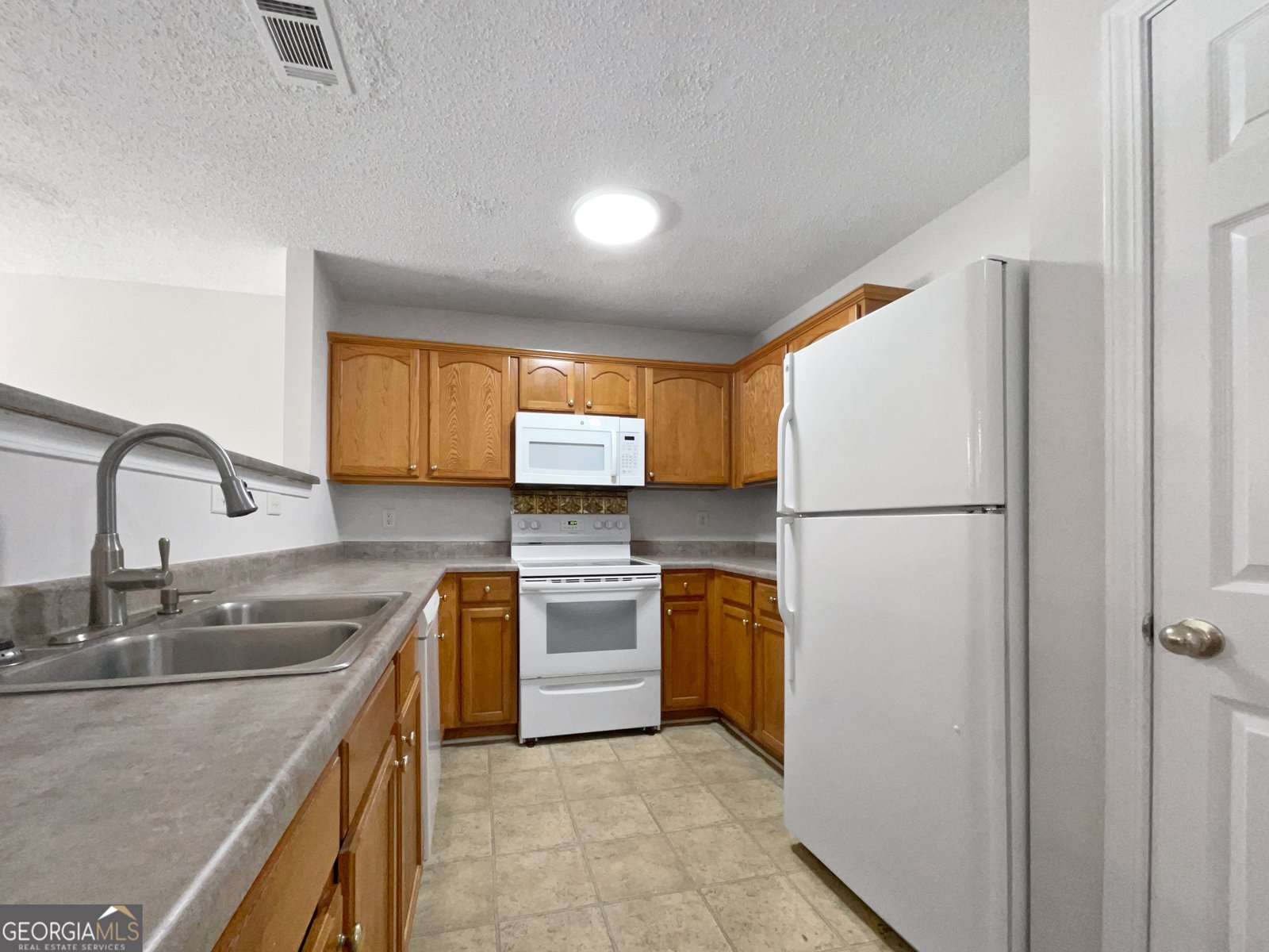 6338 Hickory Lane Circle Union City - 2