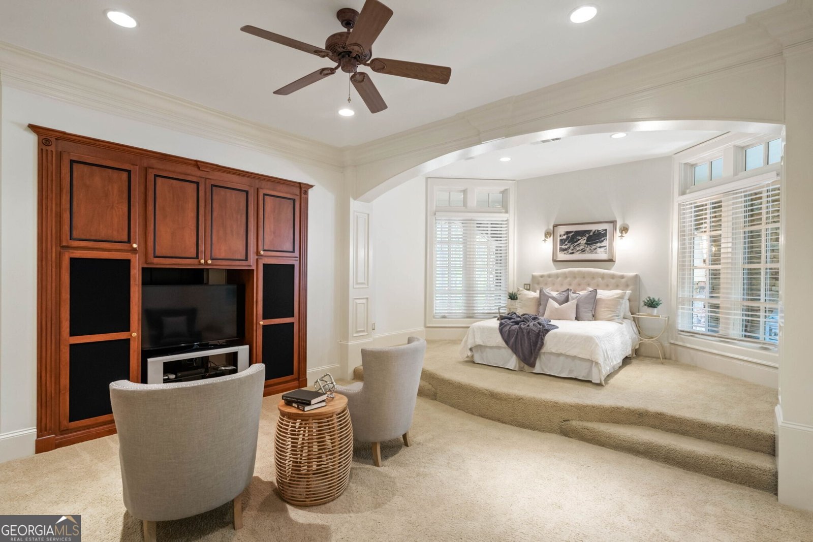 10955 Stroup Road Roswell - 44