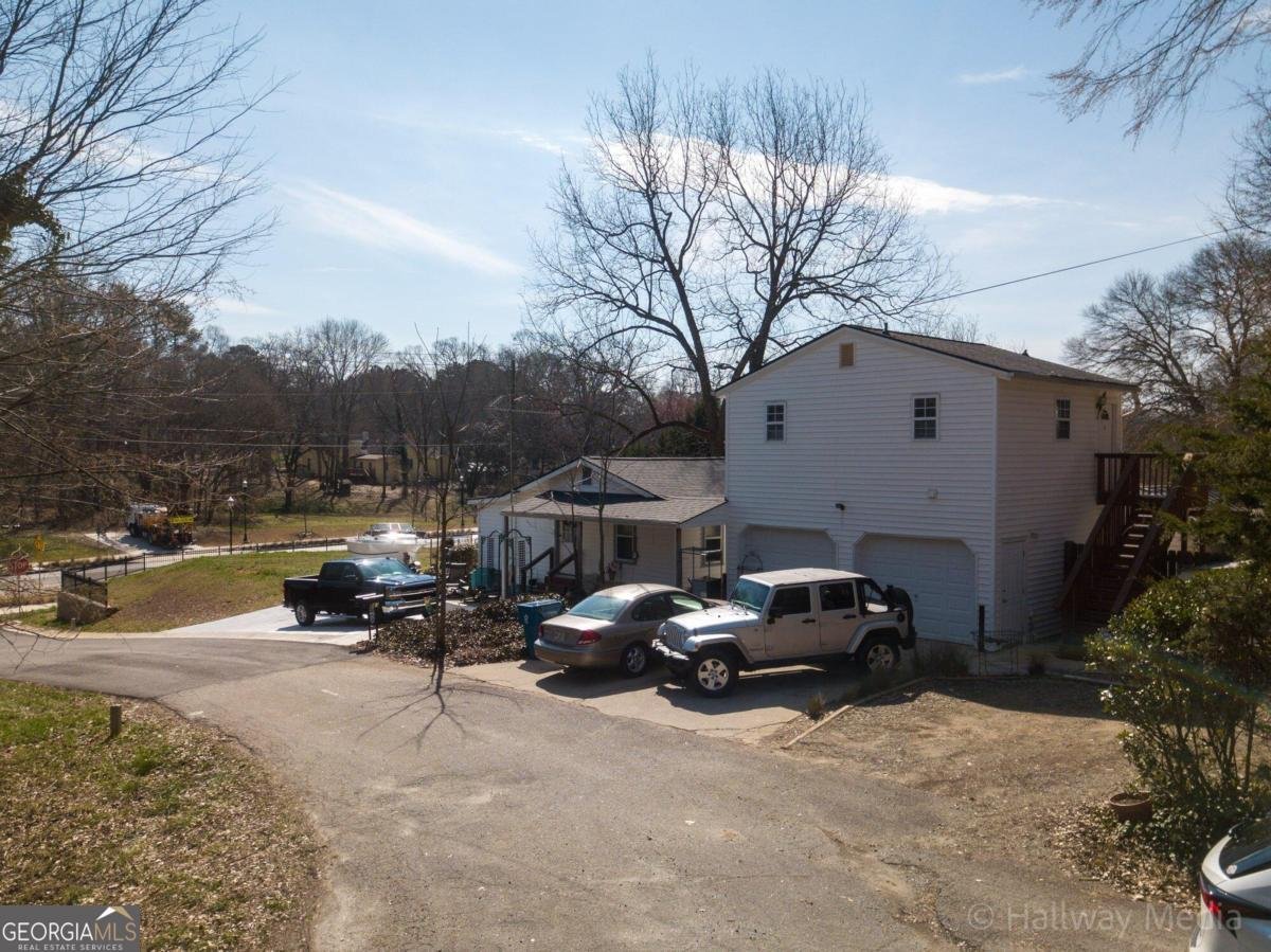 541 Mary Lou Street Suwanee - 3