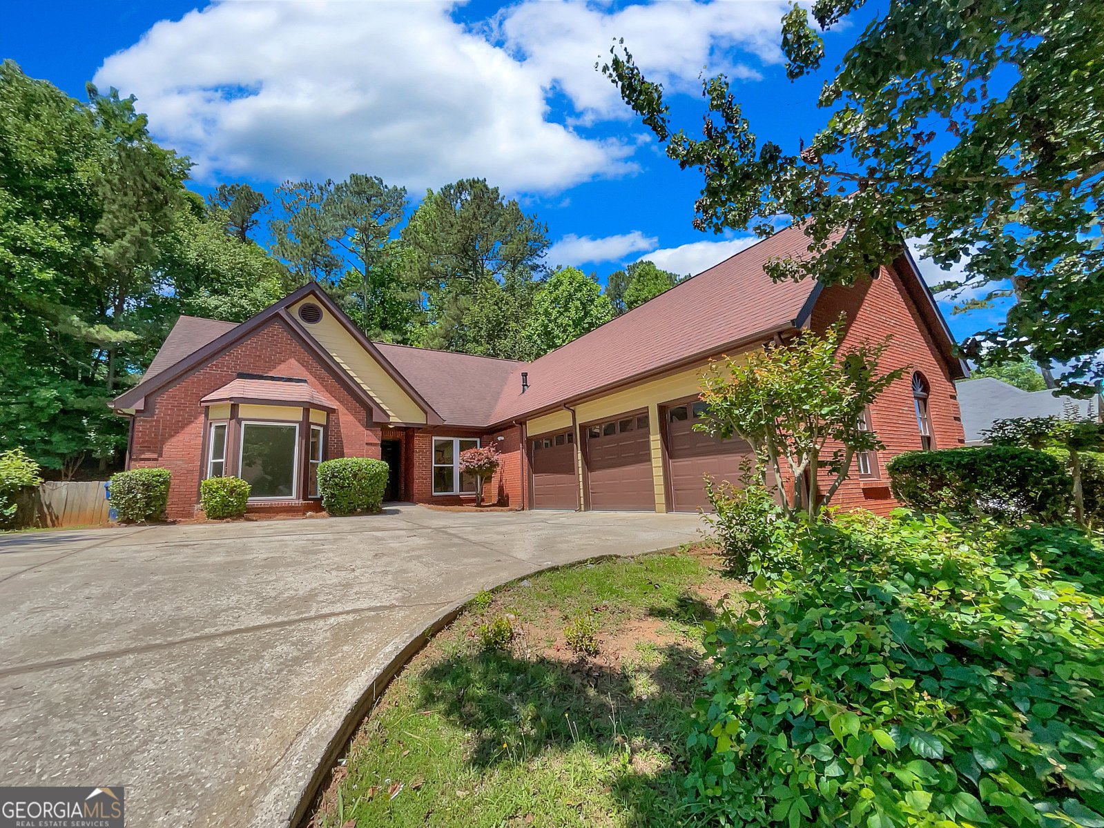 421 Thornbush Trace Lawrenceville - 1