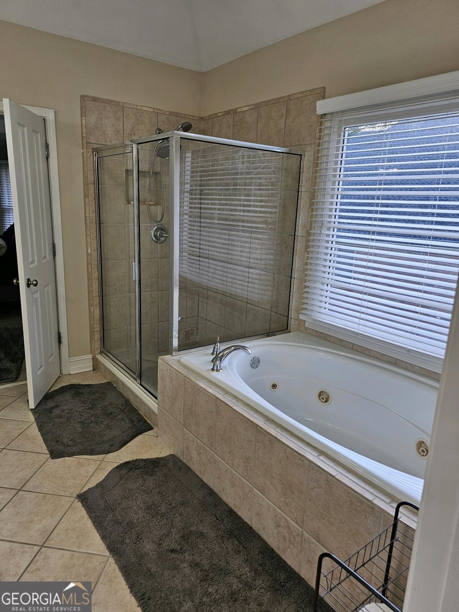 9904 Hamilton Drive Douglasville - 19