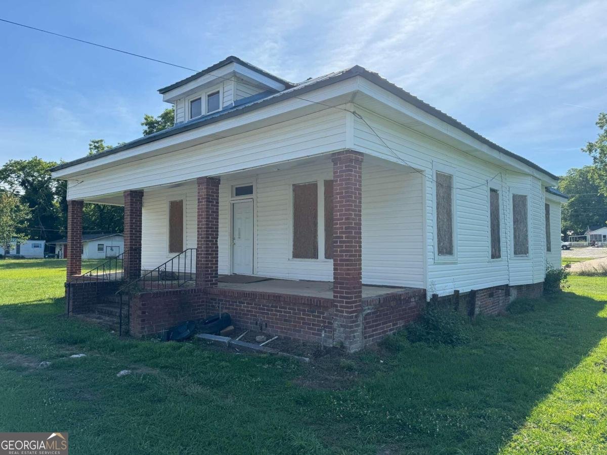 214 Campbell Street Elberton - 3