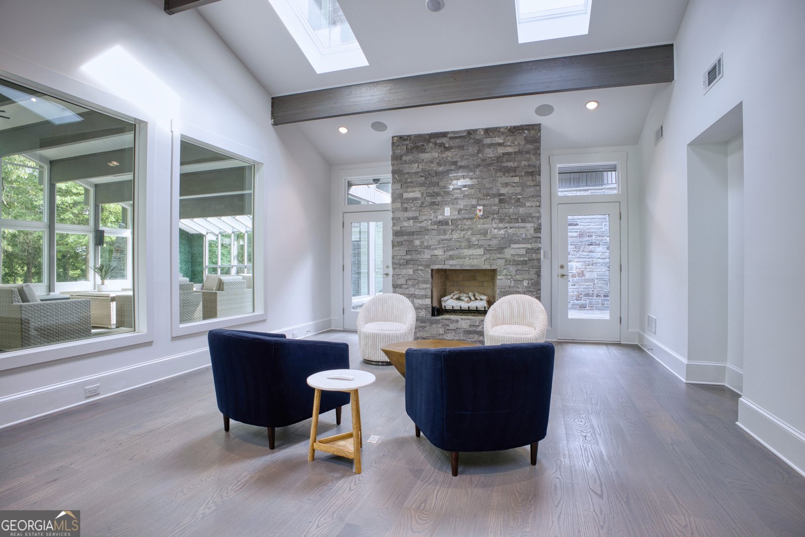 2883 Roxboro Road Atlanta - 24