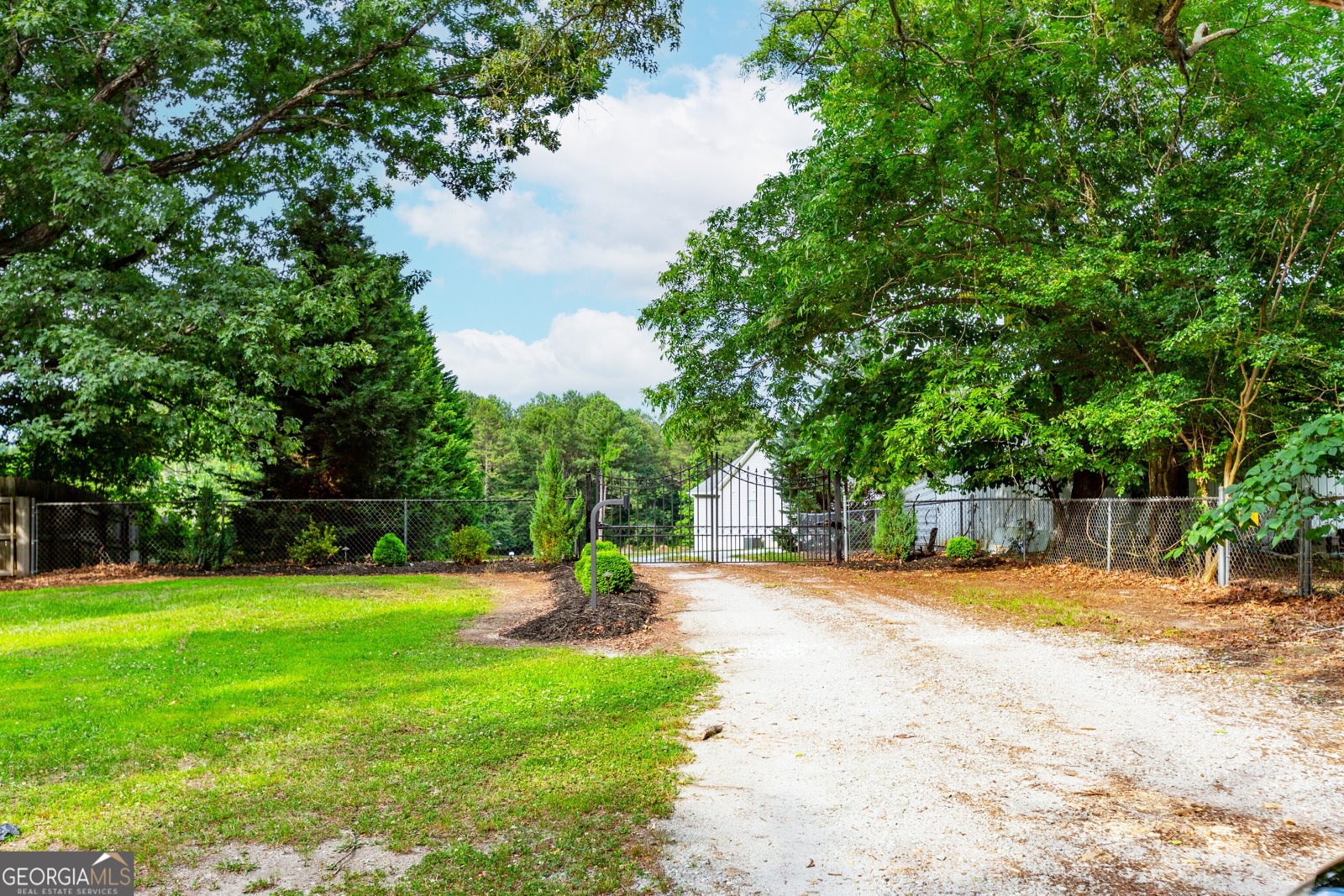 1042 Harbins Road Dacula - 21