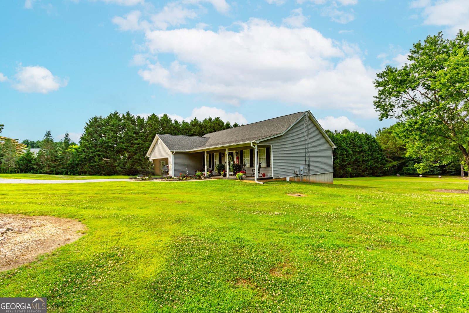 1042 Harbins Road Dacula - 31