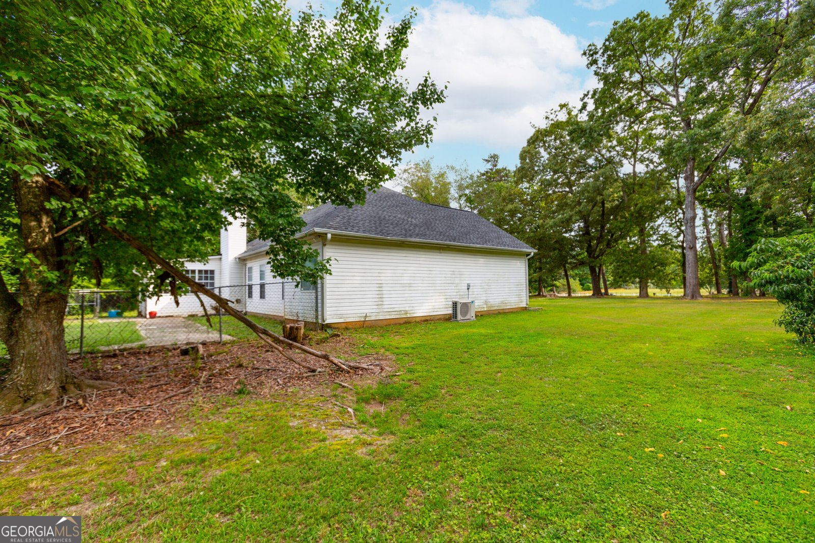 1042 Harbins Road Dacula - 34