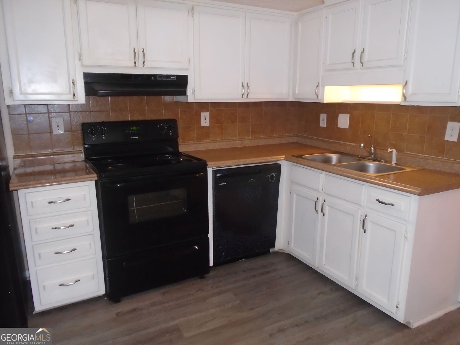 1038 Ascot Court Riverdale - 3