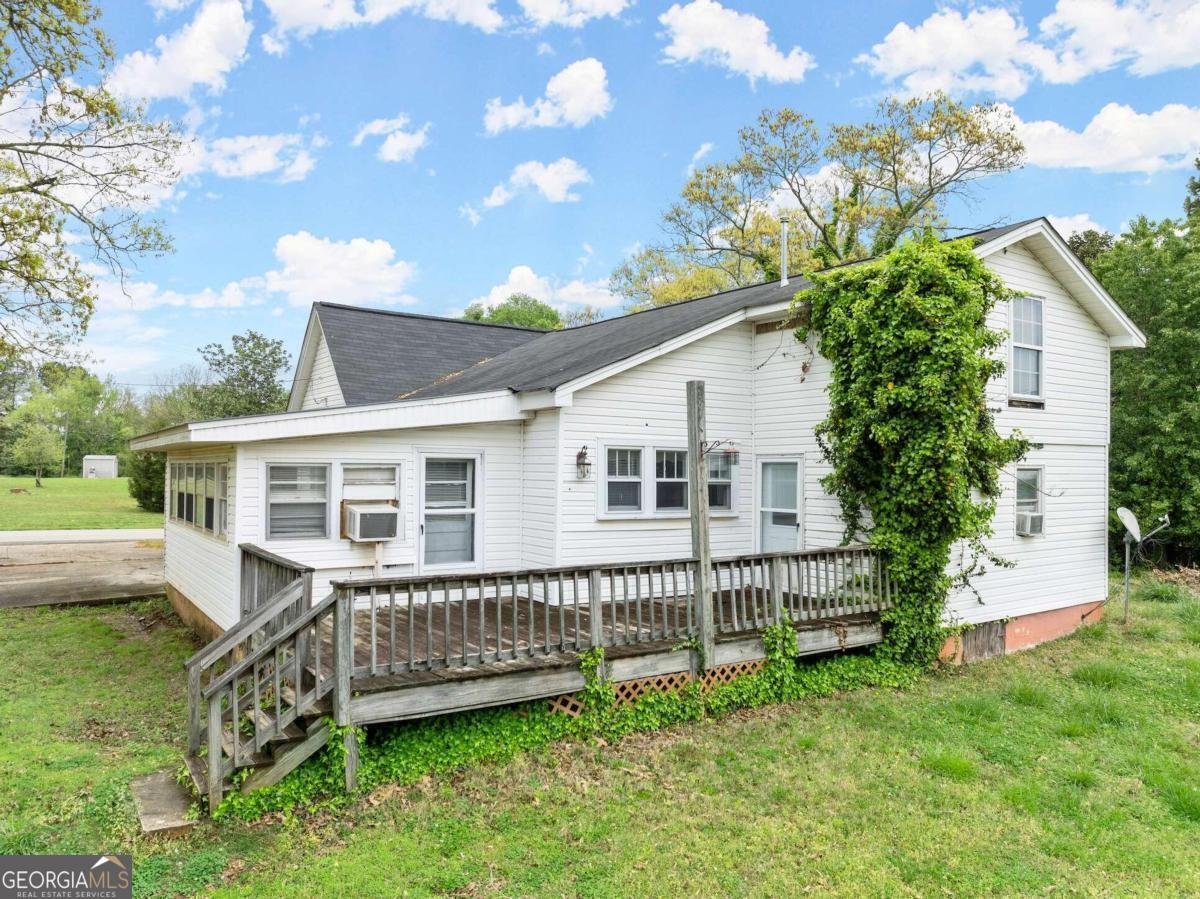 4955 Flat Creek Road Oakwood - 1