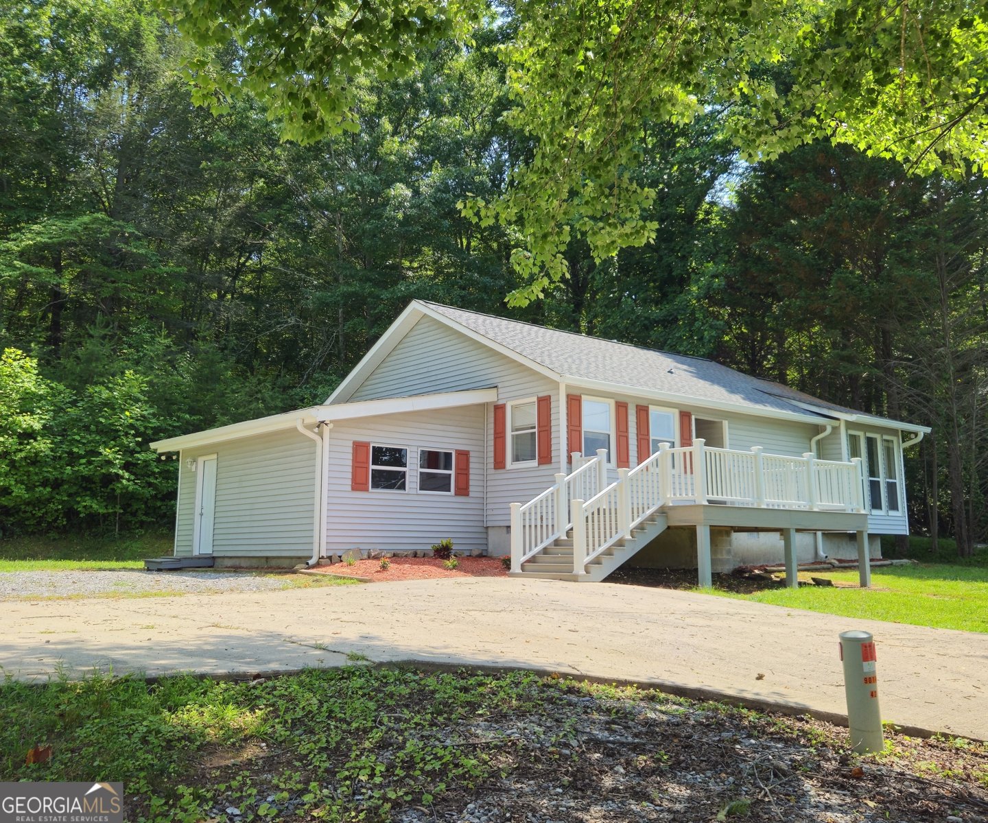 1493 Jones Creek Road Blairsville - 47