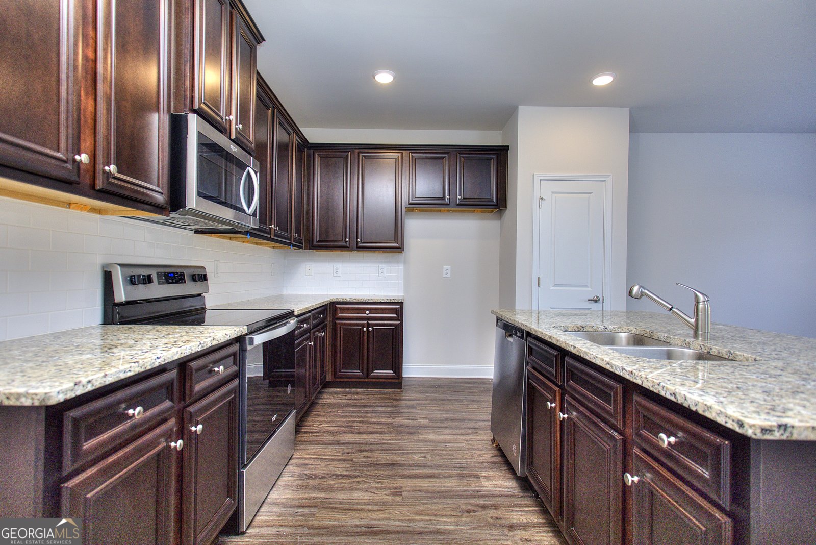 6104 Ripple Way South Fulton - 3