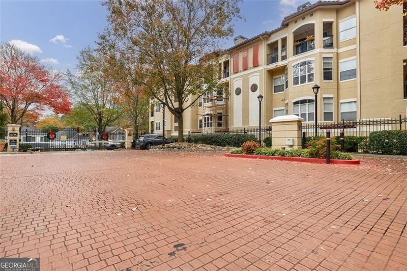 955 JUNIPER Street Atlanta - 24