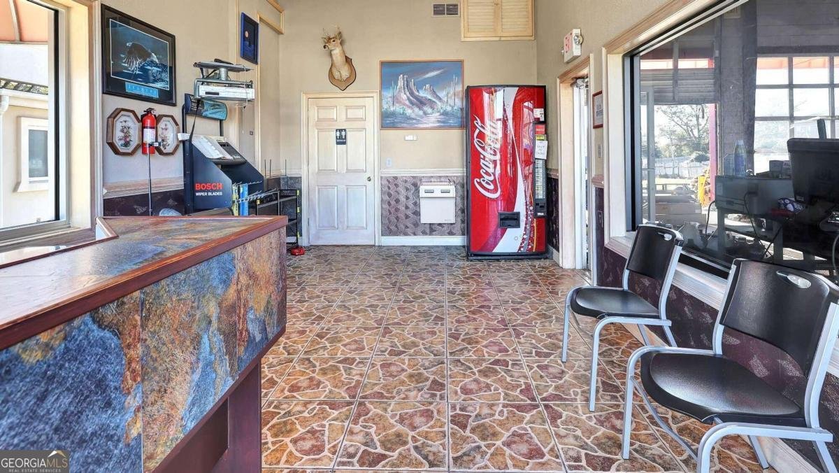 1269 Elm Street Street Commerce - 42