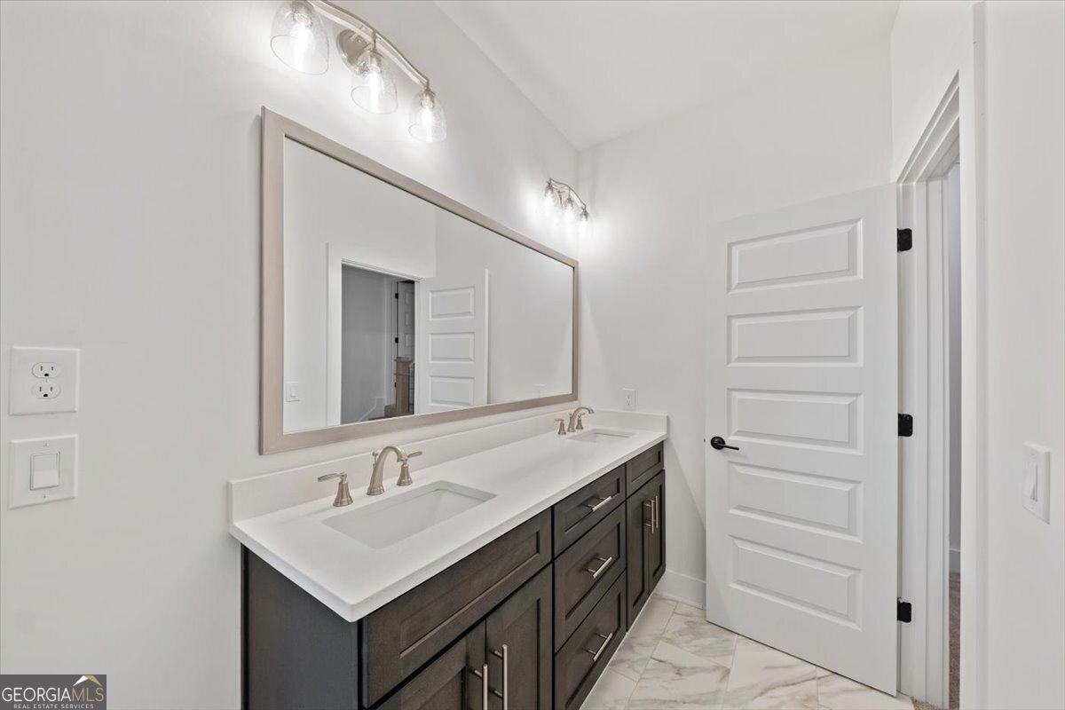 100 Tuxedo Circle Forsyth - 21
