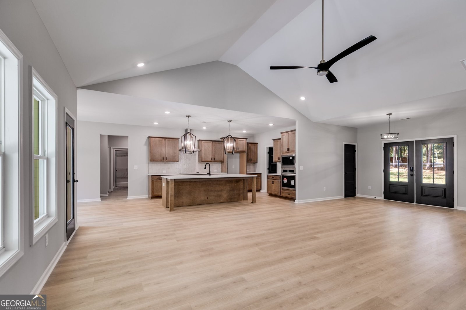 831 Banks Circle Carrollton - 10
