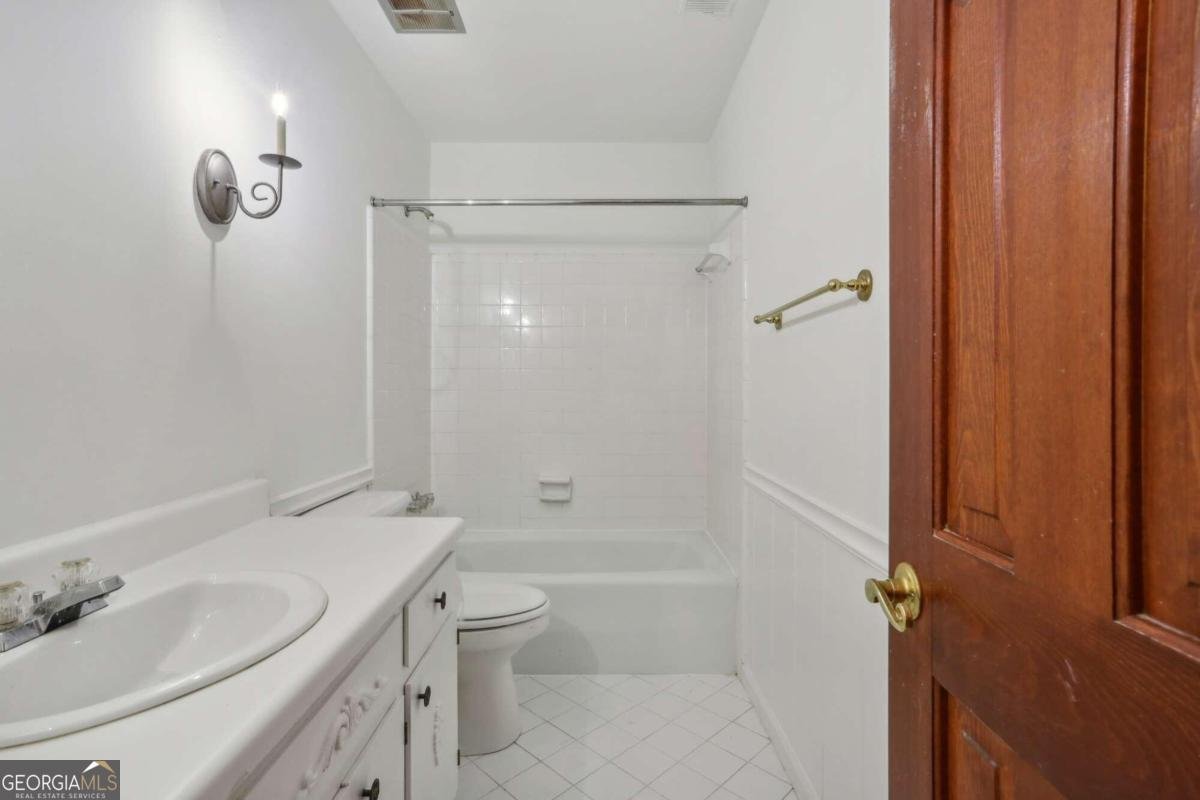 5622 Williamsburg Drive Norcross - 33