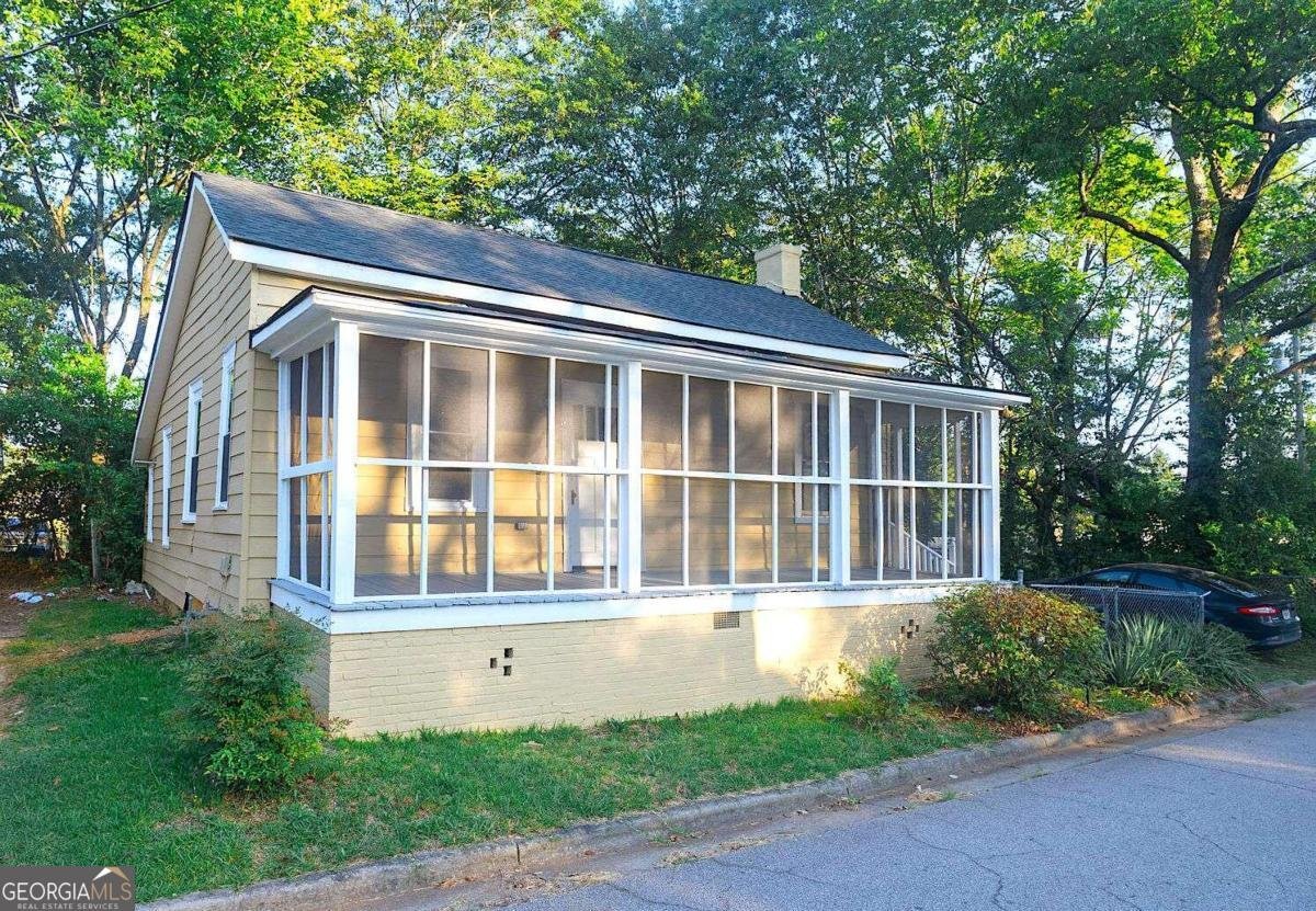 321 10th Street Griffin - 1