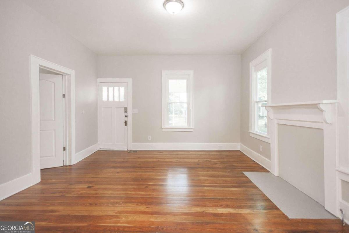 321 10th Street Griffin - 10