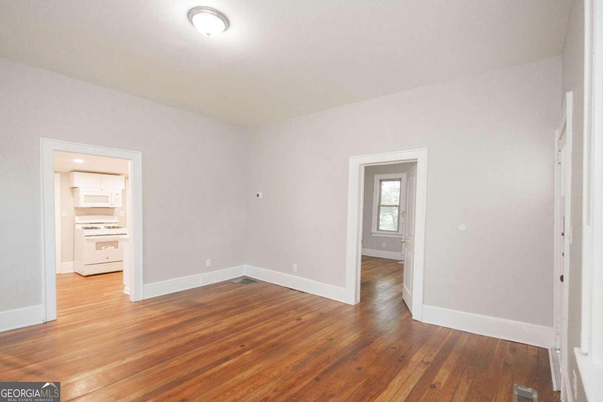 321 10th Street Griffin - 11