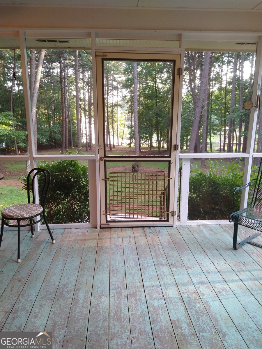 526 Riverbend Road Lavonia - 14