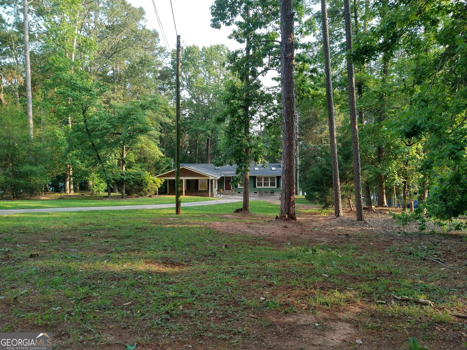 526 Riverbend Road Lavonia - 2