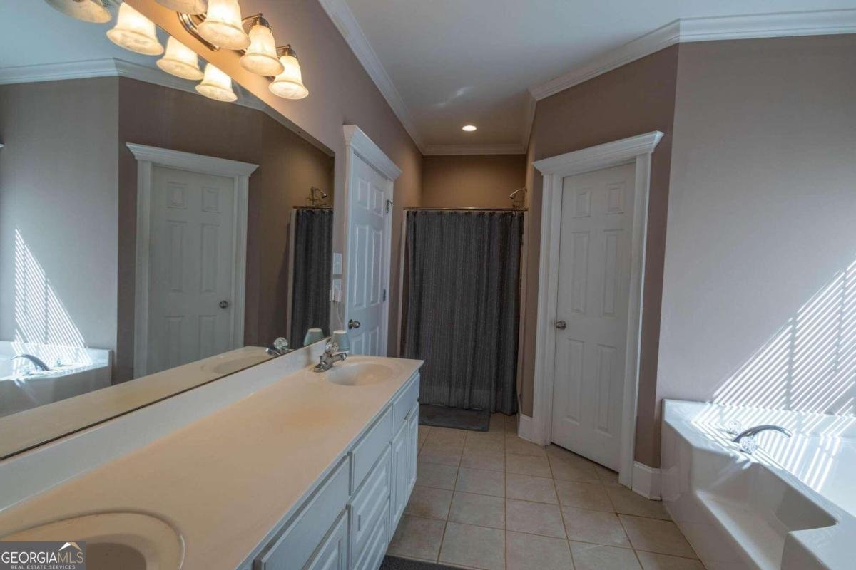 637 HOLLOWAY Hollow Monticello - 24