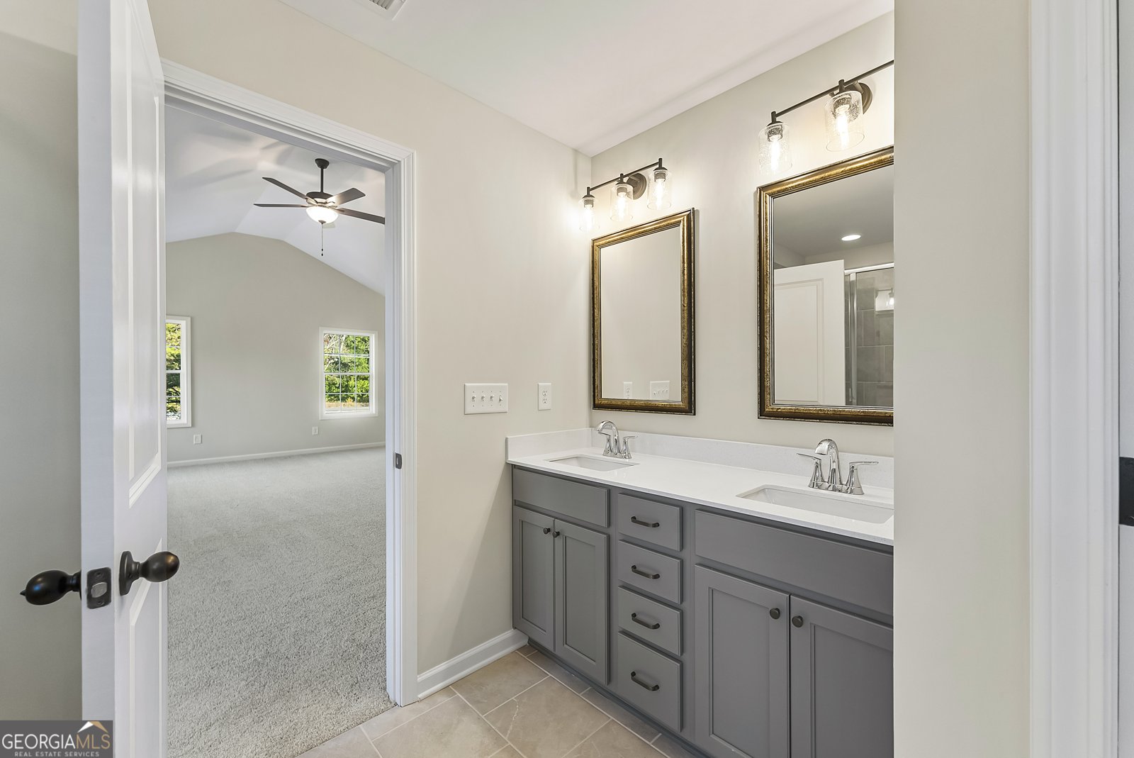 575 Mountain View Road Hamilton - 3