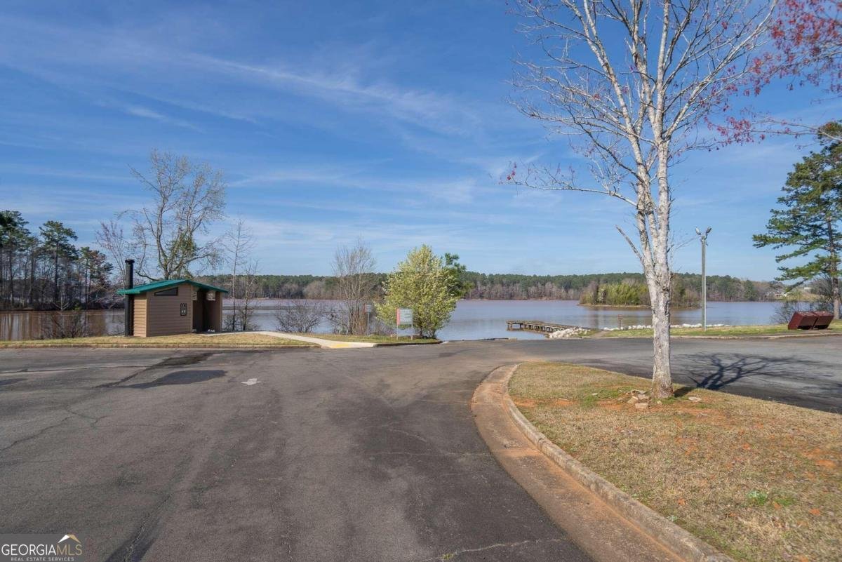 1020 Twin Rivers Road Greensboro - 8
