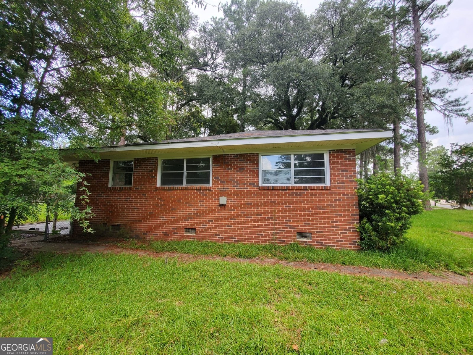 1217 Whispering Pines Road Albany - 6