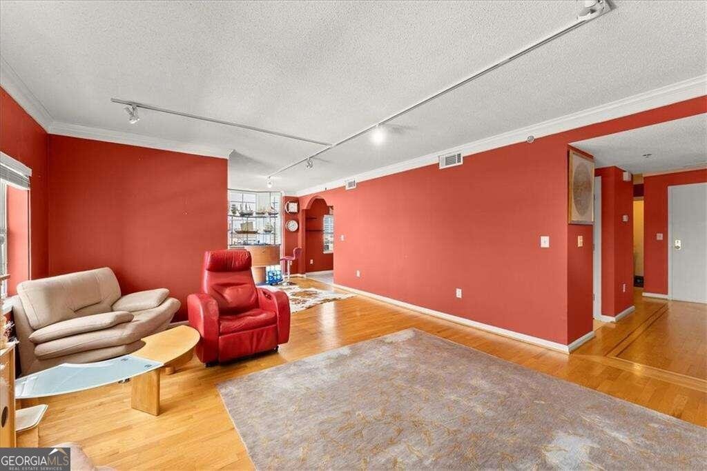 3435 Kingsboro Road Atlanta - 18