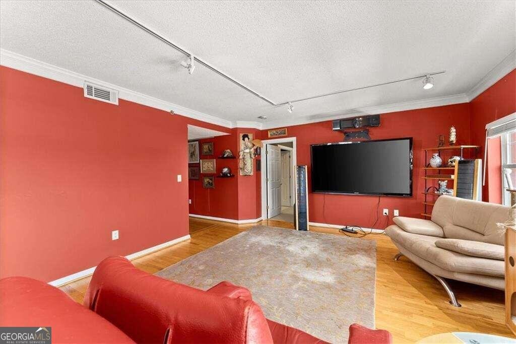 3435 Kingsboro Road Atlanta - 19