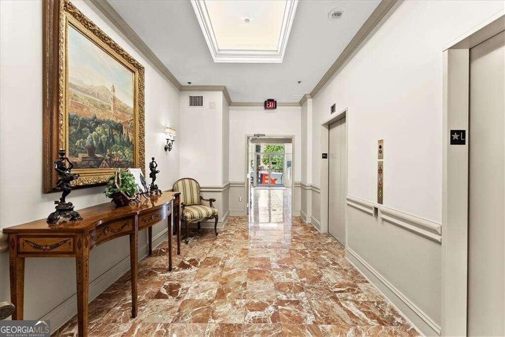 3435 Kingsboro Road Atlanta - 26