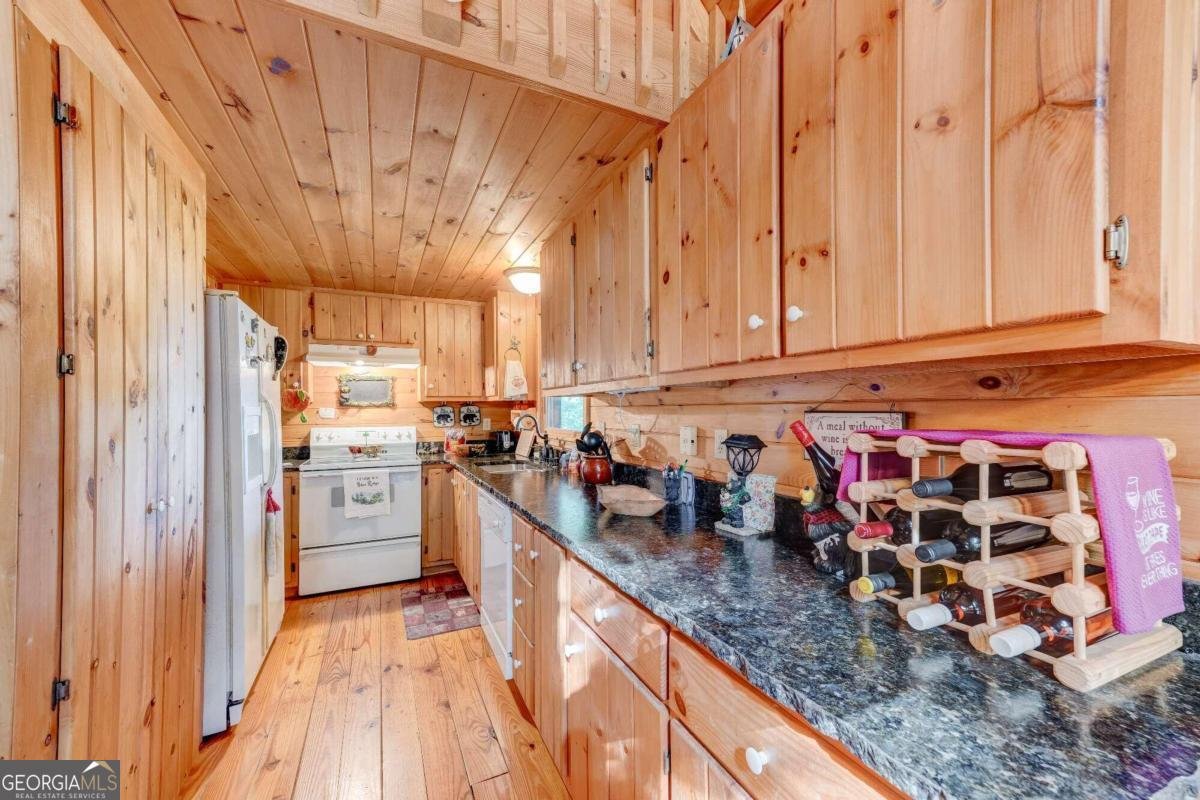 652 Fox Run Drive Blue Ridge - 7