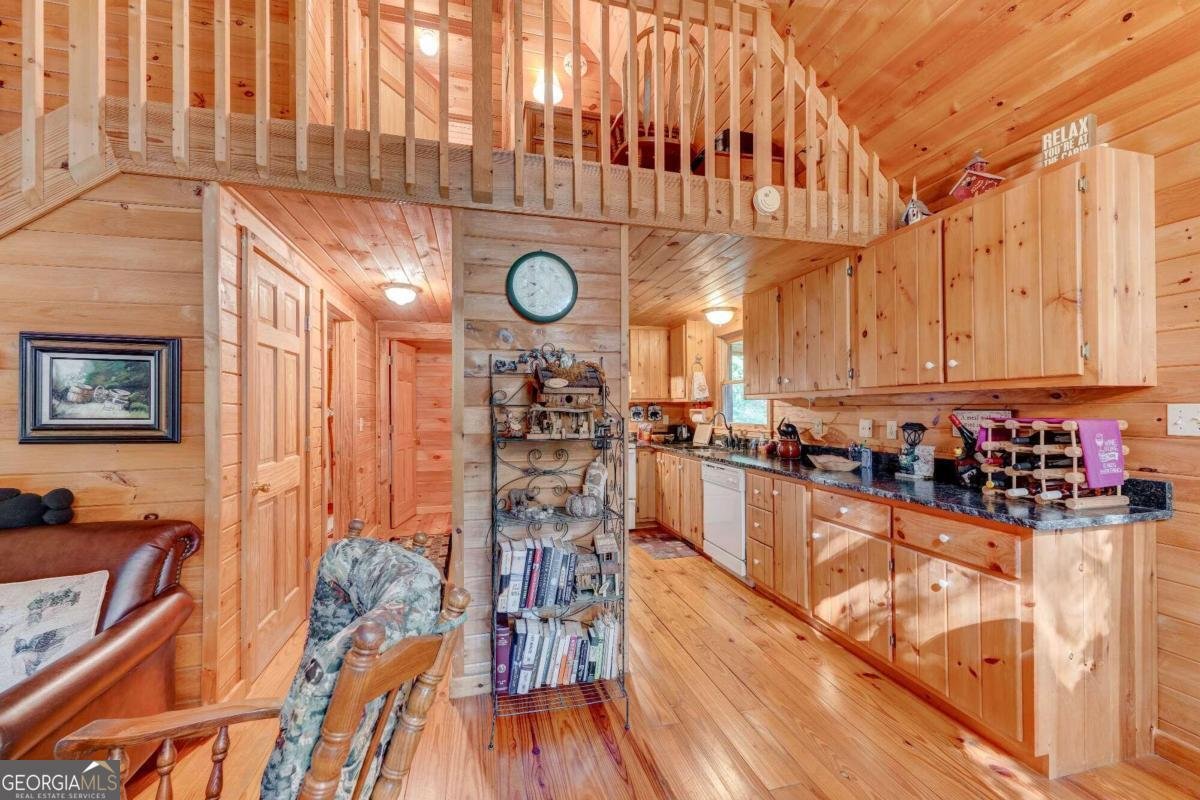 652 Fox Run Drive Blue Ridge - 9