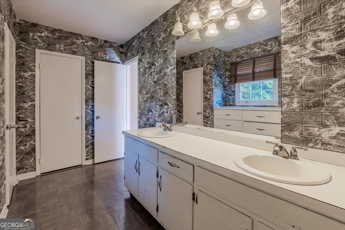 133 Cave Spring Street Cedartown - 29