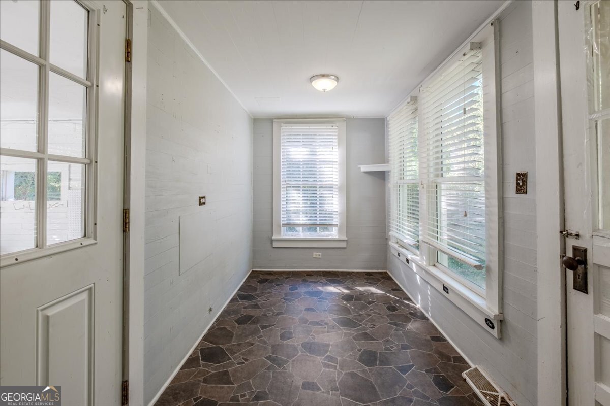 133 Cave Spring Street Cedartown - 32
