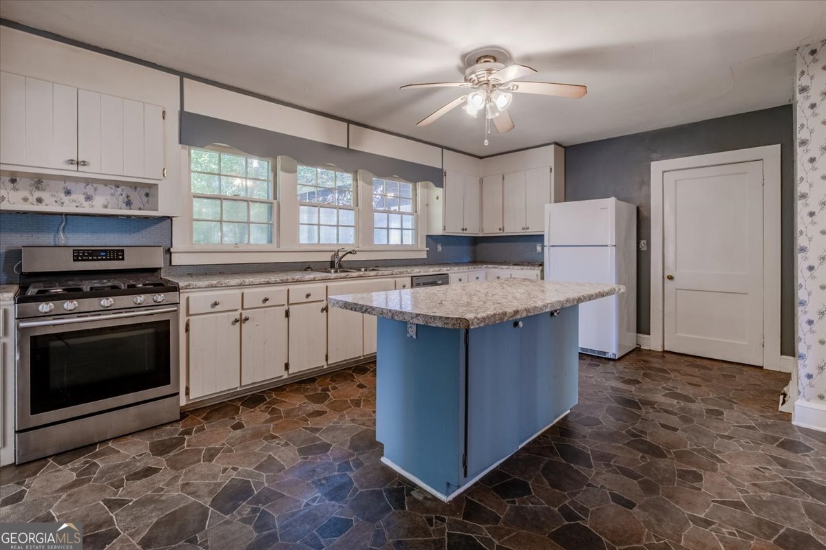 133 Cave Spring Street Cedartown - 34