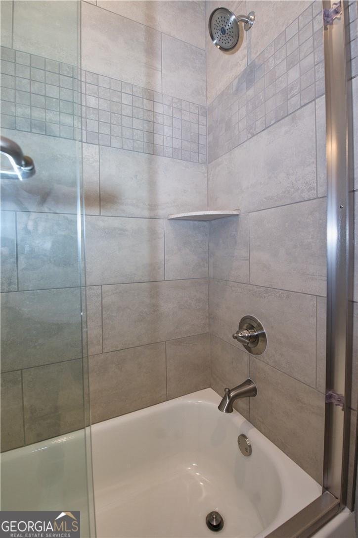 557 Club Drive Commerce - 25